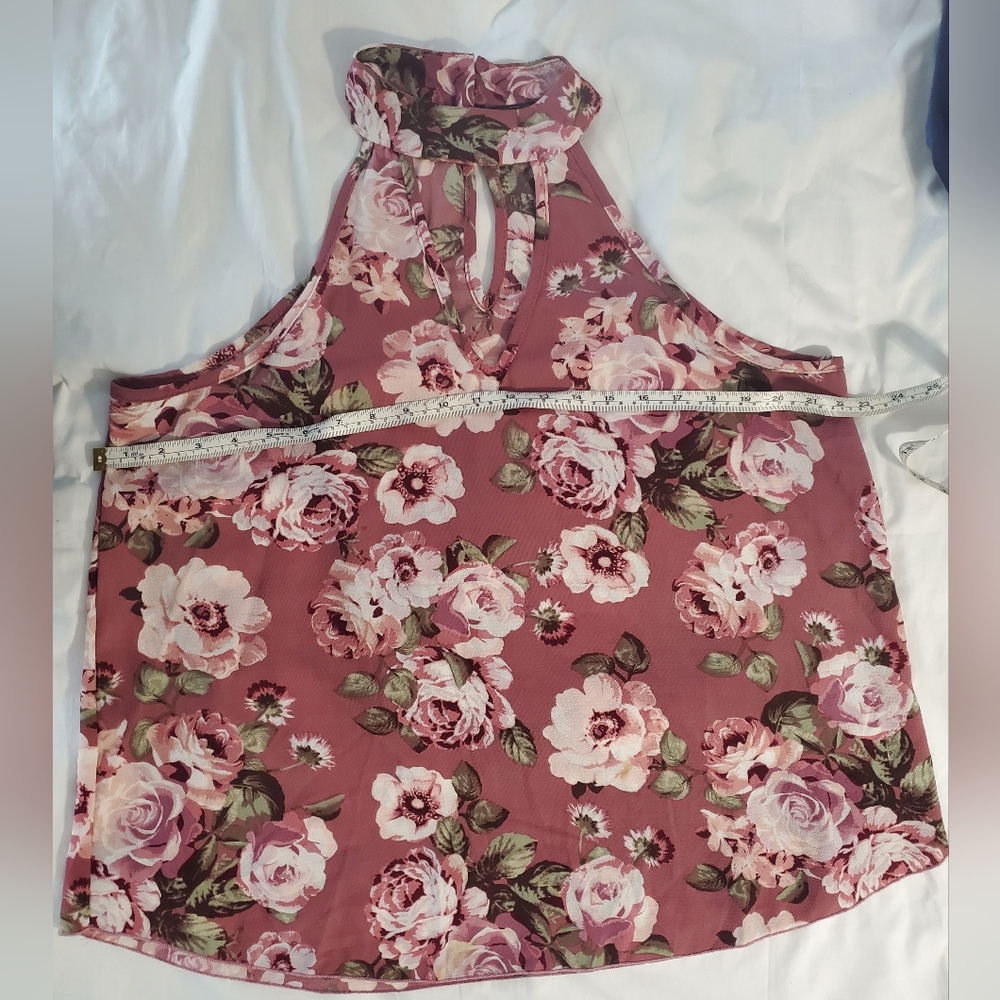 : ARABELLA Womens Top Blouse  RoseWood Floral V-Neck back Button Closure - Picture 7 of 8